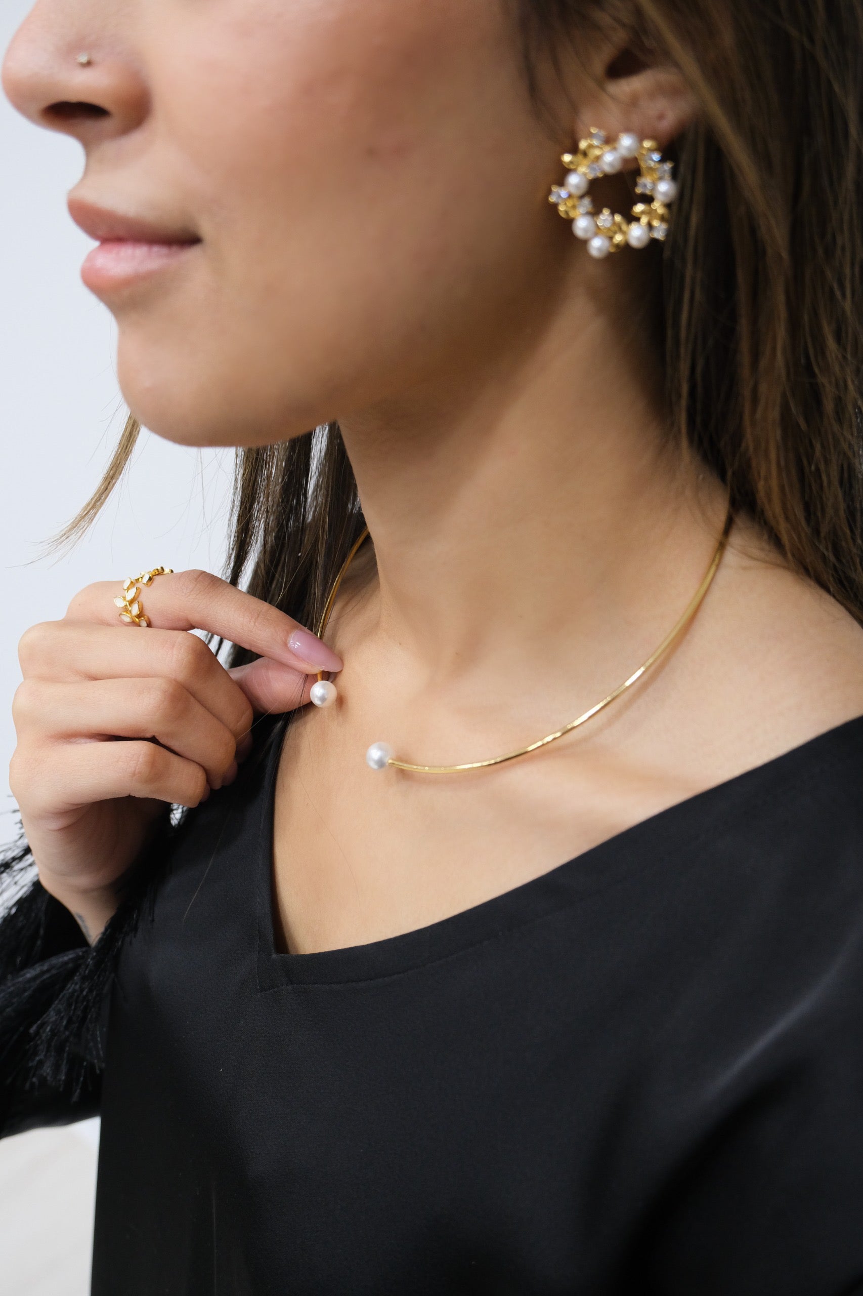 Nura Pearl Choker