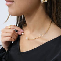 Nura Pearl Choker